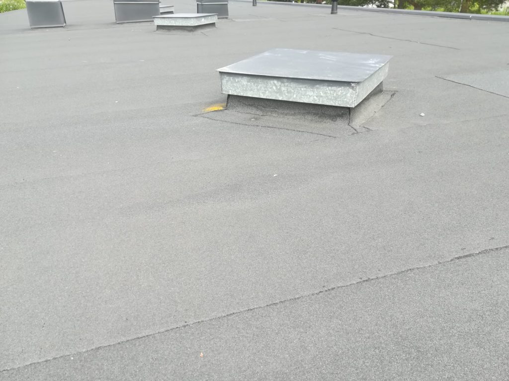 Höyrypussi huopakatossa ennen korjausta